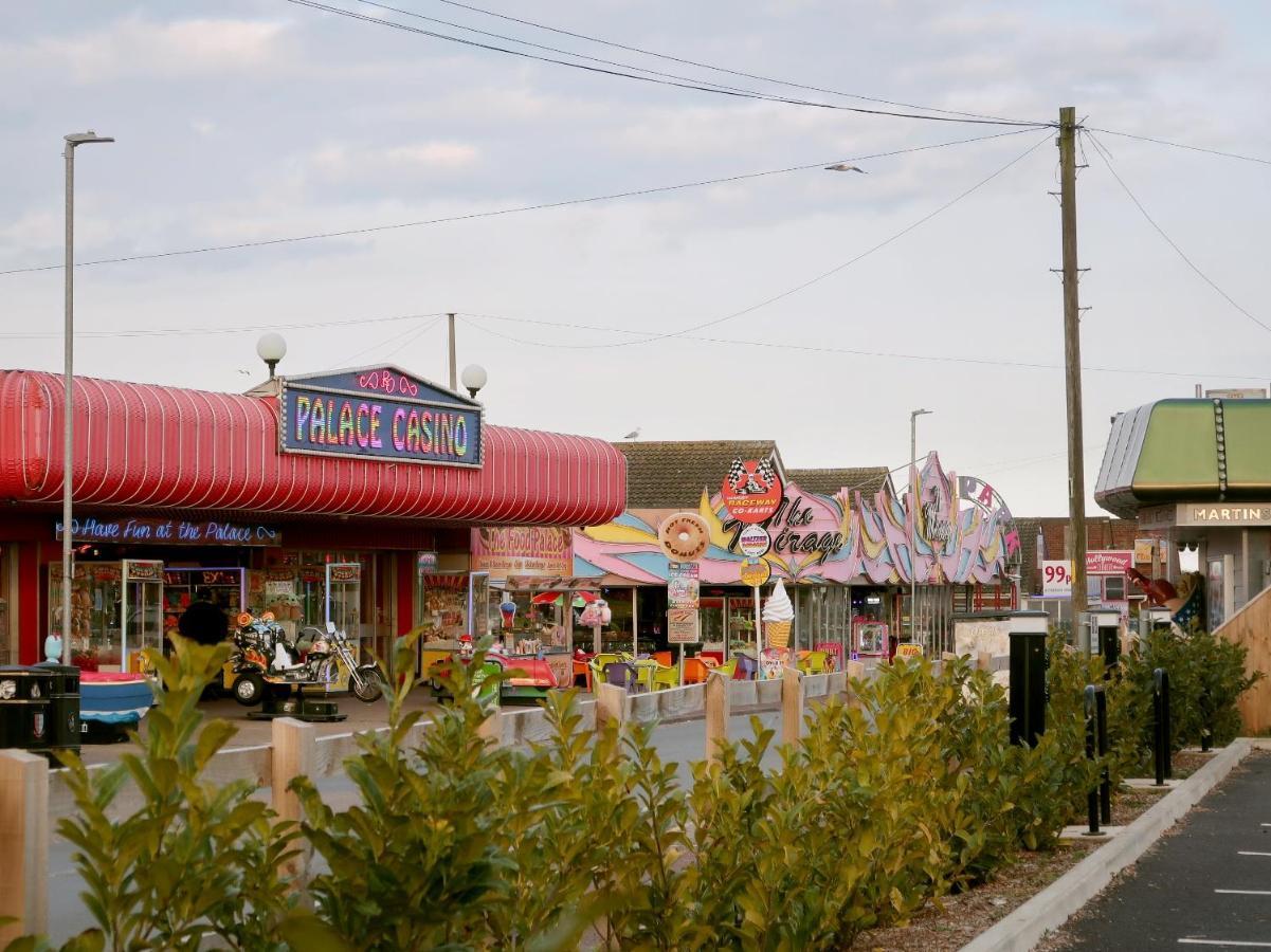 New! Eden's Seaside 3-bedroom House In Hemsby, Weekly Rate, Superhost